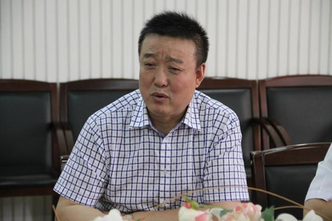 内蒙古小尾羊牧业科技股份有限公司来校商谈科技合作