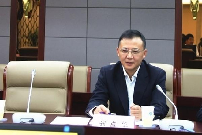 滨湖区、新区科技镇长团领导一行来我校考察