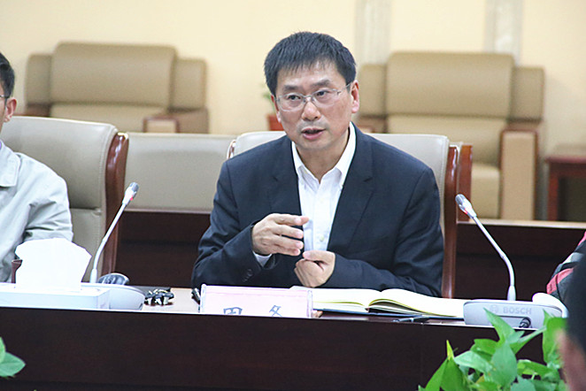 复旦大学许征、张志勇副校长一行来校调研