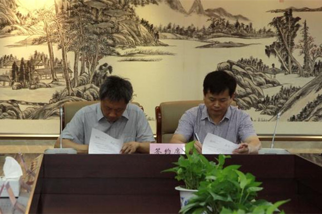对口支援石河子大学工作座谈会在我校召开